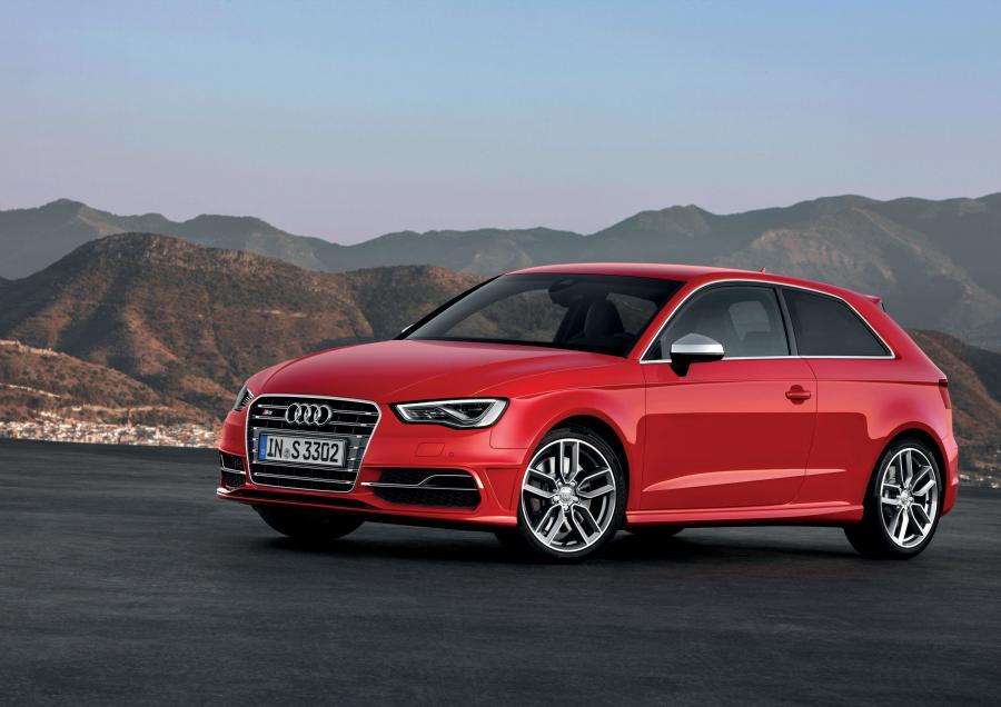 Audi S3 (8V) 2013 года  (WW) (фото 31 из 101)